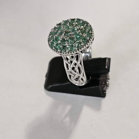 Genuine Emerald Ring in Platinum over Sterling Silver Sz 8 💚 - Picture 5 of 5